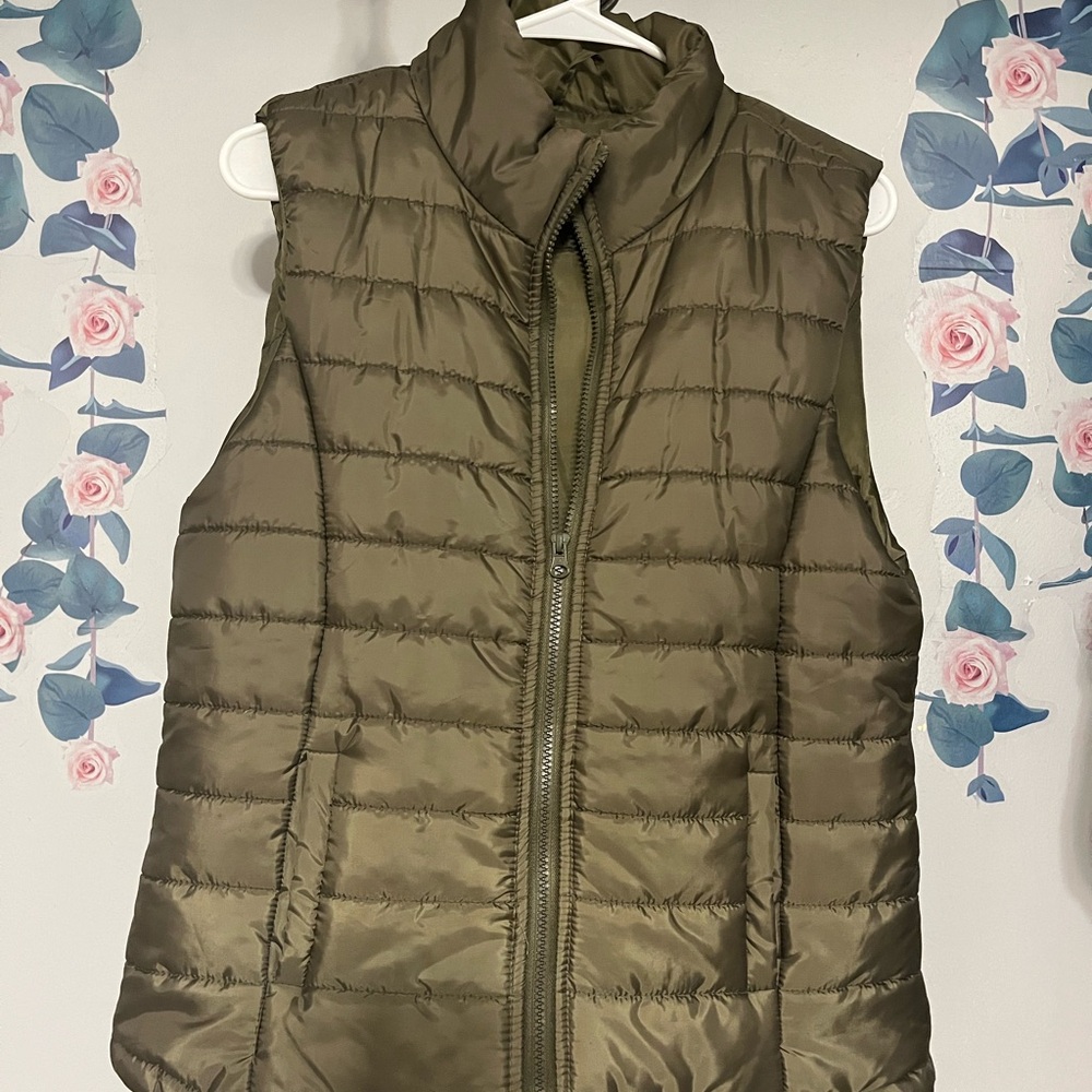 Rue21 Puffer Ski Vest